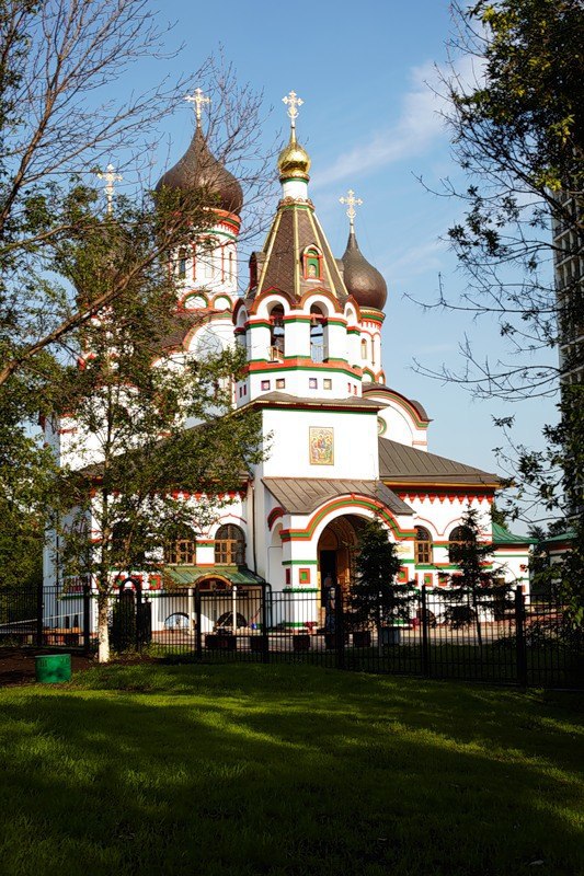 Храм живоначальной троицы в старых черемушках