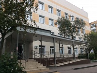 Входная группа Травмпункт ГП 45. Москва, Пулковская,  8