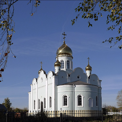   Храм Рождества Христова в поселке Родники. 
