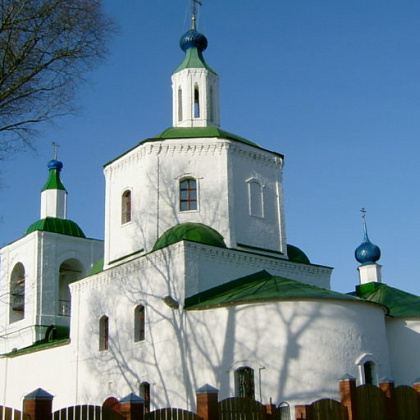 Входная группа Храм успения Божией Матери в Салтыково. 