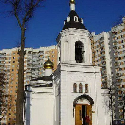 Входная группа Храм Благовещения Пресвятой Богородицы в Федосьино.