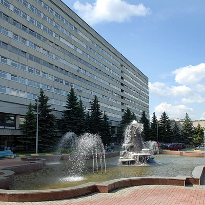 Входная группа Городская клиническая больница им. В.М. Буянова. Входная группа Городская клиническая больница им. В.М. Буянова.