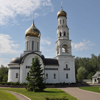   Храм Святого Мученика Уара в Вешках. 