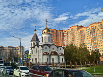 Входная группа Храм Преображения Господня в Коммунарке. Москва, поселок Коммунарка, Коммунарка,  22а