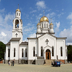 Входная группа Богоявленский Храм в Химках. Химки, Лавочкина,  ст6