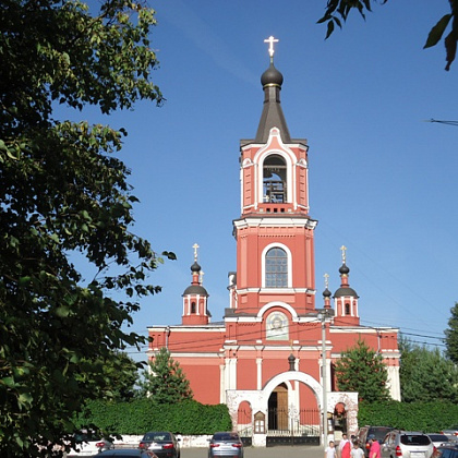 Входная группа Храм во имя Святых Мучеников Флора и Лавра. 