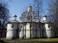 Входная группа Храм Покрова Пресвятой Богородицы в Рубцово. Москва, Бакунинская,  83