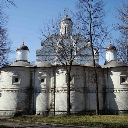 Входная группа Храм Покрова Пресвятой Богородицы в Рубцово. 