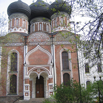 Входная группа Собор Покрова Пресвятой Богородицы в Измайлово. 