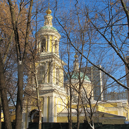   Храм Тихвинской иконы Божией Матери в Сущеве. 