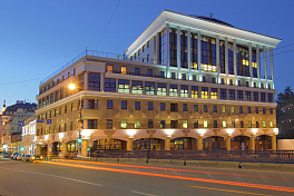 Balchug Plaza / Балчуг Плаза, бизнес-центр (БЦ "Балчуг-Плаза"). Москва