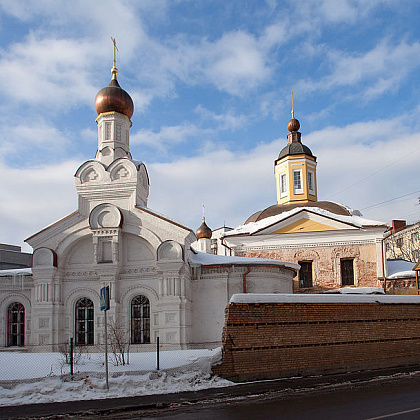 Входная группа Храм святителя Николая Чудотворца в Дербеневе. 